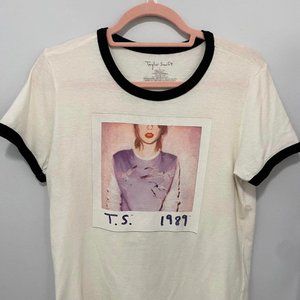 Taylor Swift 1989 official tee